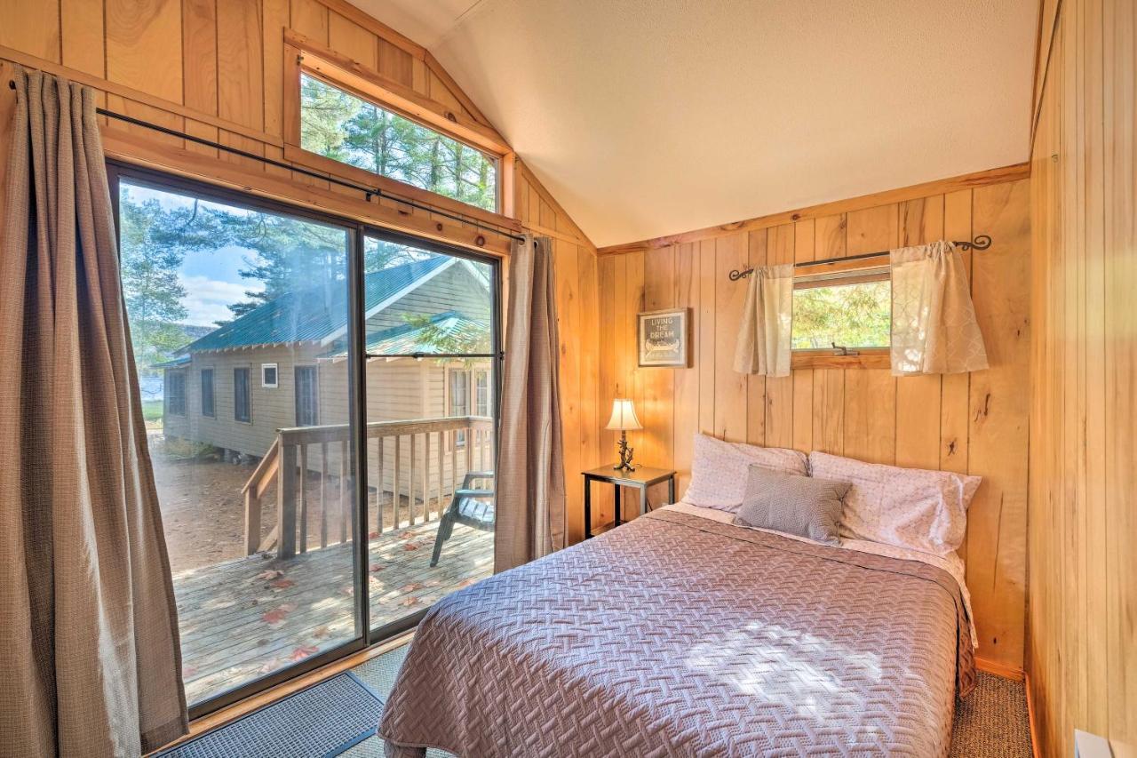 Lake Pleasant Cabin On 3 Acres With Kayaks And Beach! Exterior foto